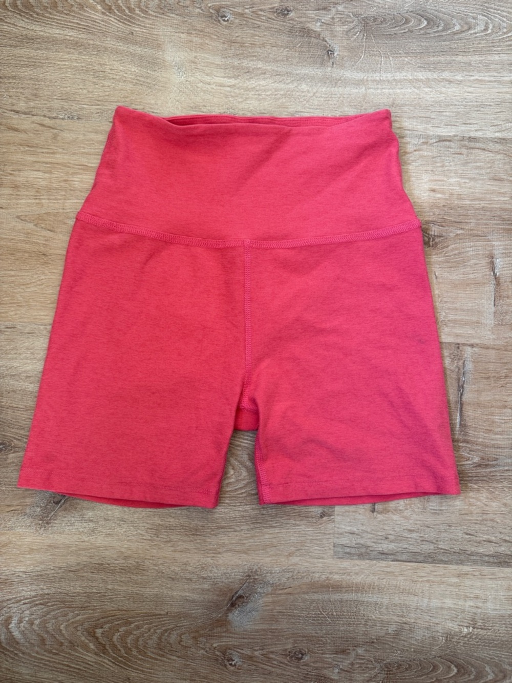 High-Waist Women’s Pink Stretch Bike Shorts - Beyond Yoga Spacedye